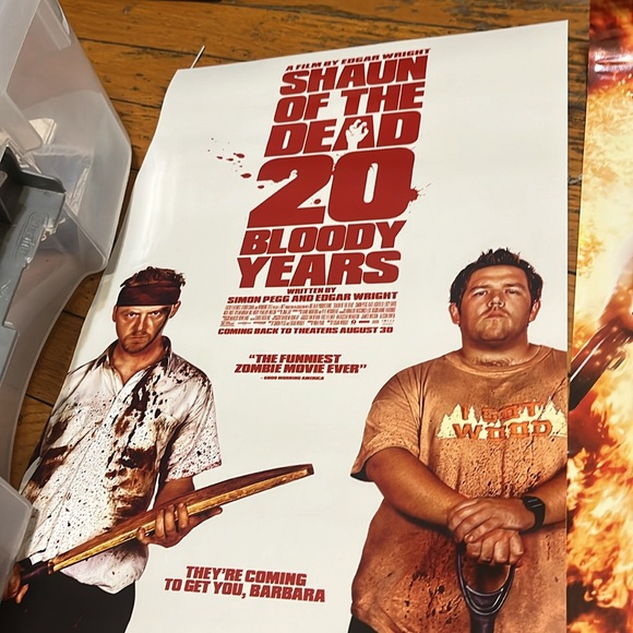 Shaun of the Dead Movie Posters + 3 BONUS Warm Bodies 11 x 17 - Picture 2 of 7